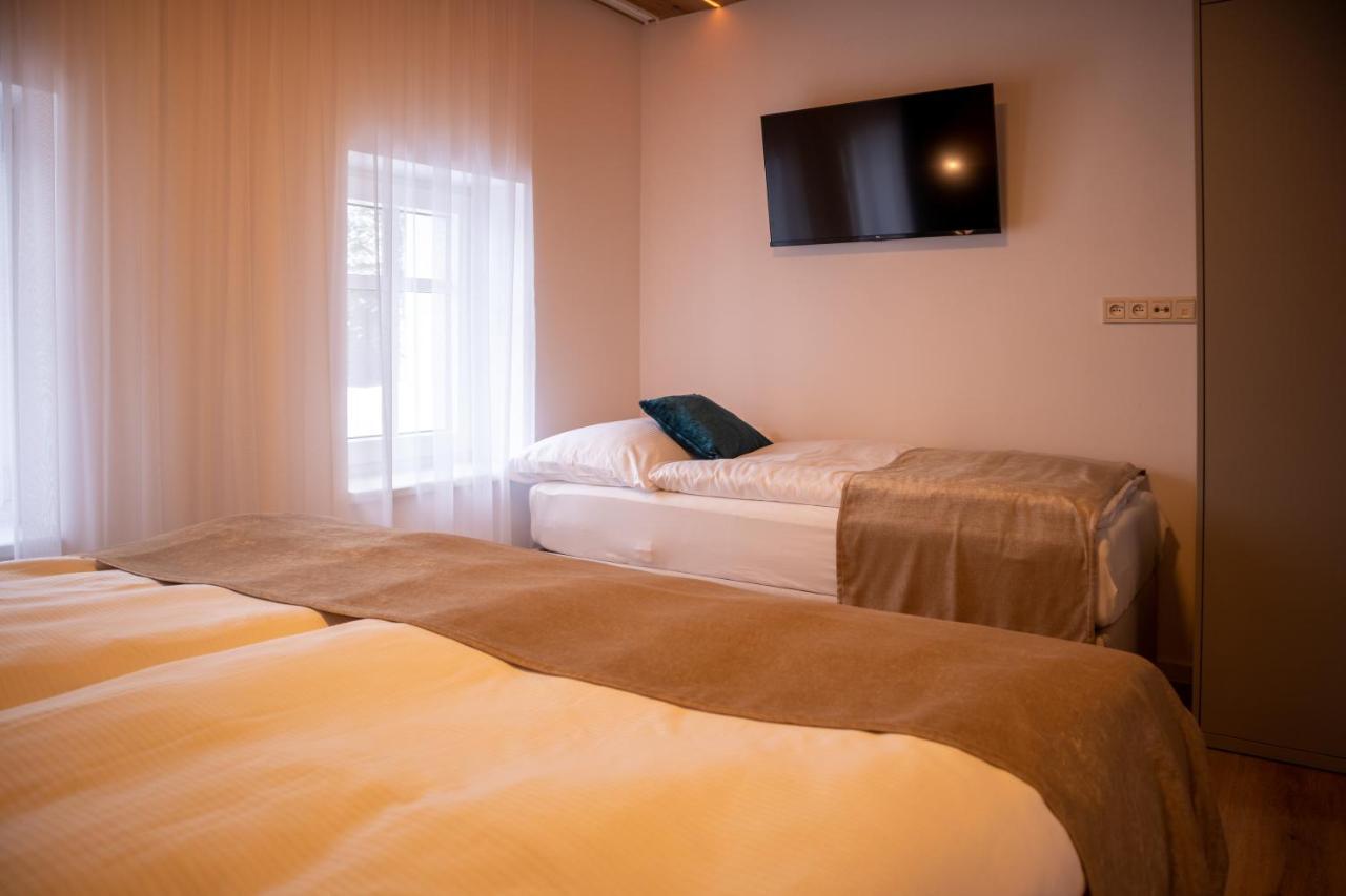 Hillside No. 18 Apartment โลชนา โปด กลิโนฟเซม ภายนอก รูปภาพ