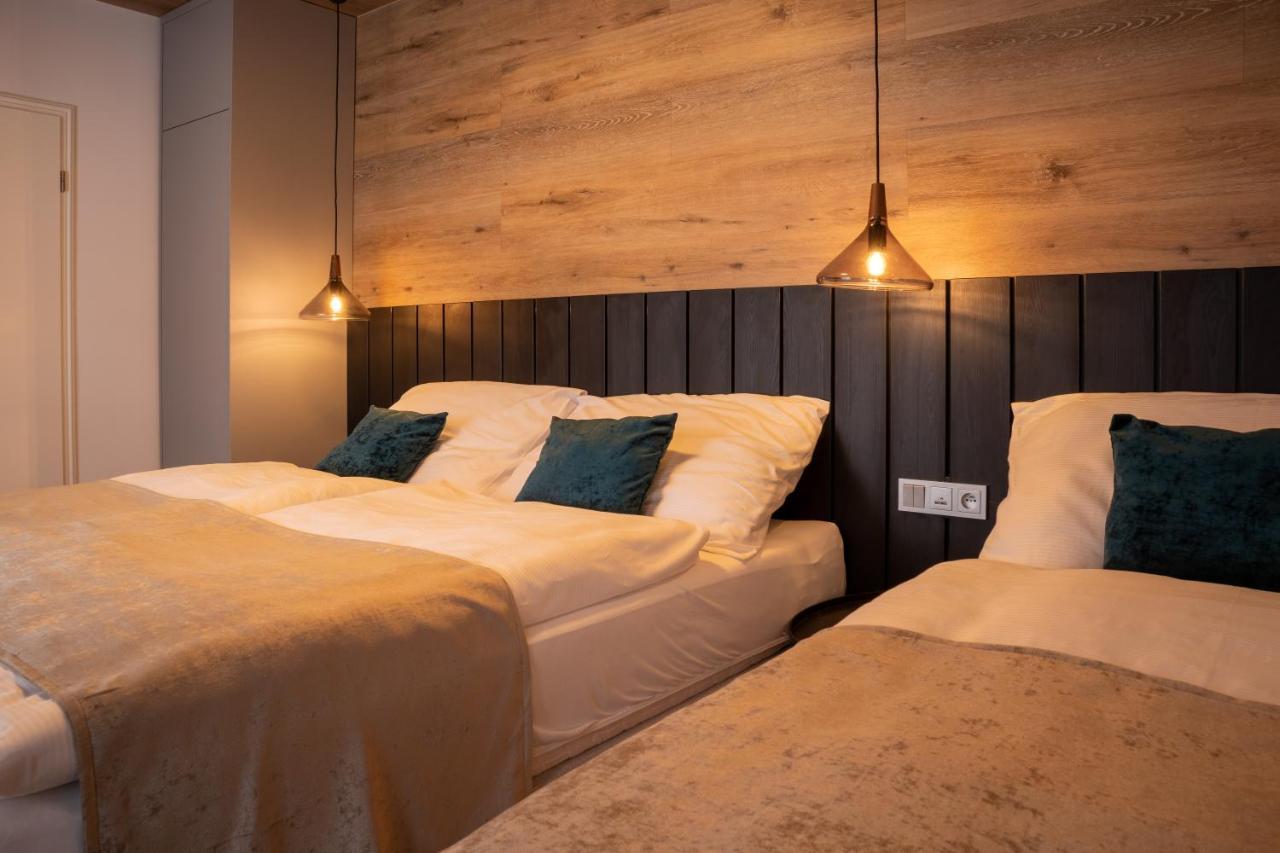 Hillside No. 18 Apartment โลชนา โปด กลิโนฟเซม ภายนอก รูปภาพ