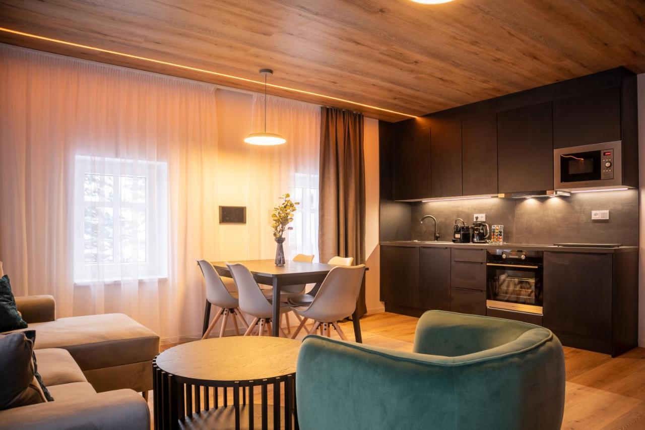 Hillside No. 18 Apartment โลชนา โปด กลิโนฟเซม ภายนอก รูปภาพ